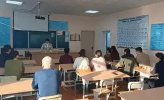 Встречи с молодежью и уязвимыми группами для профилактики экстремизма в Наурзумском районе