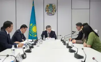 Министр промышленности и строительства обсудил пути решения проблем долевого строительства и архитектурных норм