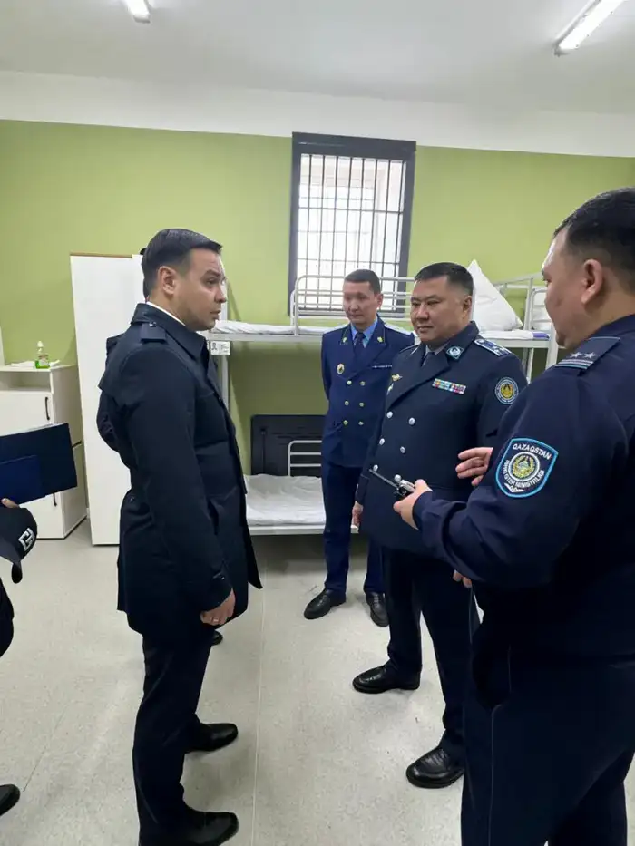 Артур Ластаев посетил учреждение для несовершеннолетних в Алматы (8)