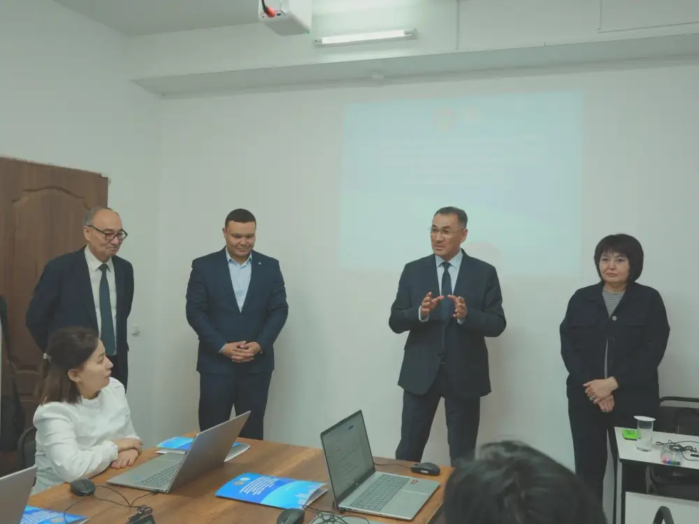В Астане проходят обучающие курсы по профилактике вовлечения подростков в религиозные течения (8)