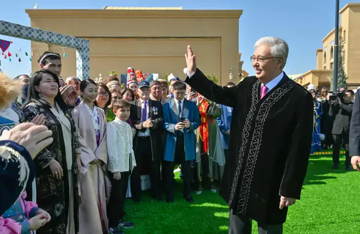 Президент Касым-Жомарт Токаев посетил празднование Наурыза, подчеркивая важность культурного наследия и традиций в обществе. Уральске