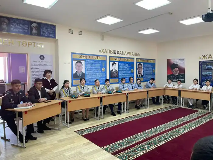 Учащиеся Астаны становятся защитниками дорожной безопасности в новом проекте Уральске
