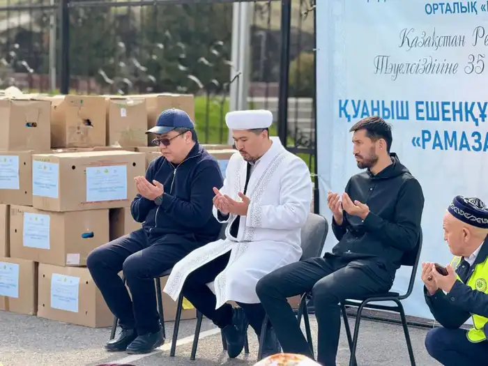 Поддержка малообеспеченных семей: 200 продуктовых корзин в Толебийском районе Уральске