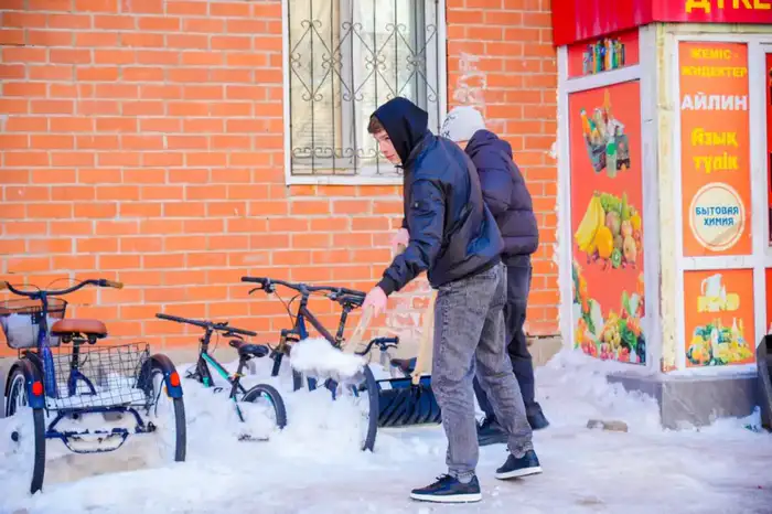 Соседи в Астане коллективно отметили День обновления с уборкой и угощением Уральске