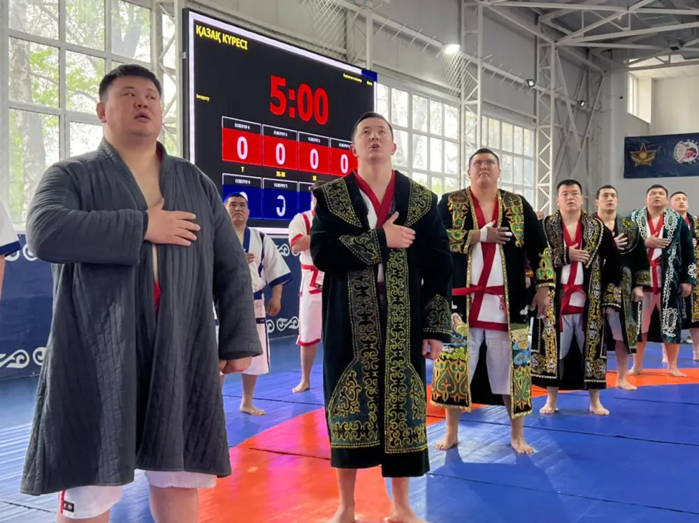 Победа ефрейтора Айдара Бескемпира на турнире «Әскер барысы – 2026» укрепляет позиции военнослужащих в қазақ күресі Уральске