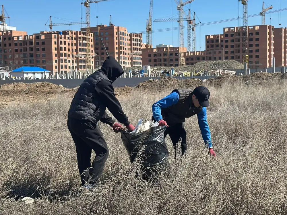 Экологическую акцию провел крупный спорткомплекс столицы (3)