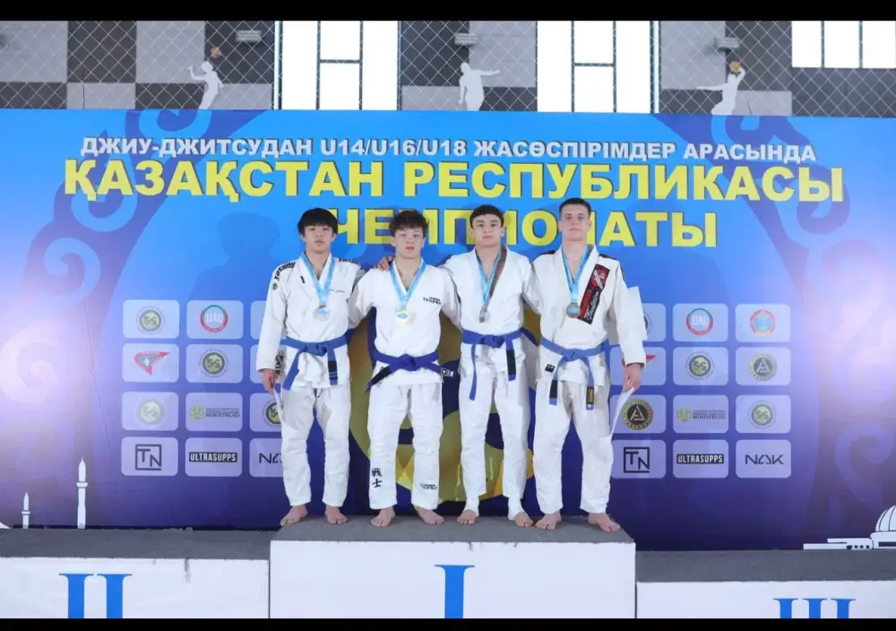 Алматинские атлеты подняли на пьедестал 38 медалей на чемпионате Казахстана по джиу-джитсу Уральске