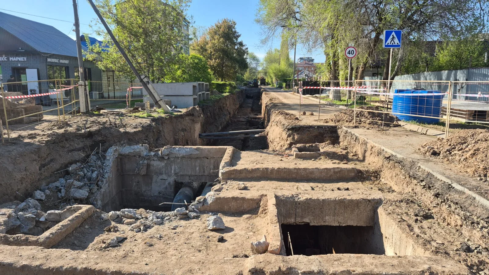 Уральск: город, где 'коммунальные реки' наполняются миллиардами тенге и километрами новых сетей Уральске