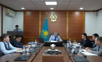 Совещание по безопасности дорожного движения в Акмолинской области: меры по снижению аварийности и установка дорожных знаков
