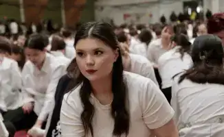 В Кокшетау 1500 школьниц одновременно сыграли в бес асық, установив национальный рекорд
