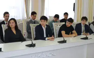 Молодежь активно участвует в формировании новой Конституции на встрече в Астане