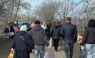 Родительский день в Уральске: как проходит, традиции и впечатления