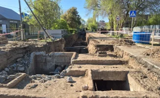 Уральск: город, где 'коммунальные реки' наполняются миллиардами тенге и километрами новых сетей