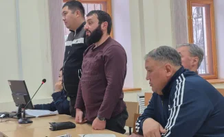 В Западно-Казахстанской области вынесли приговор по делу о нападении на дорожных рабочих. Суд признал виновными нескольких участников инцидента, который произошел во время ремонта дороги, когда группа людей напала на рабочих, угрожая им насилием. Пострада
