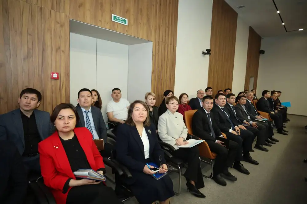 В Мангистау обсудили санитарную ситуацию и реализацию программы «Таза Қазақстан» (2)