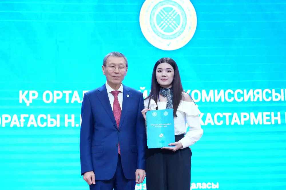 В Кызылорде впервые собрались члены Клубов молодых избирателей со всех регионов Казахстана (7)