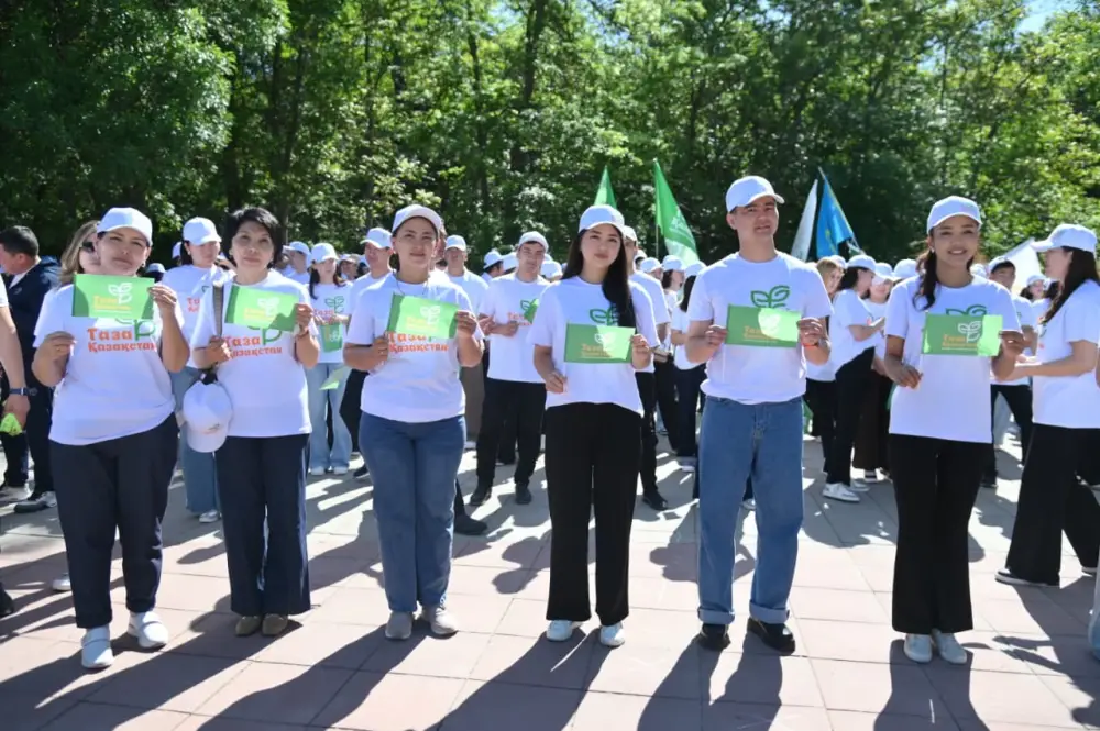 В ШЫМКЕНТЕ ПРОШЛА ЭКОЛОГИЧЕСКАЯ АКЦИЯ В РАМКАХ «ТАЗА ҚАЗАҚСТАН» (6)