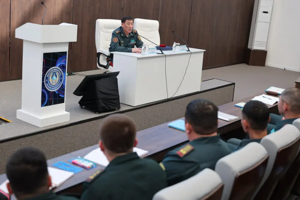 Офицеры Национальной гвардии завершили курс по культуре служебного общения Уральске