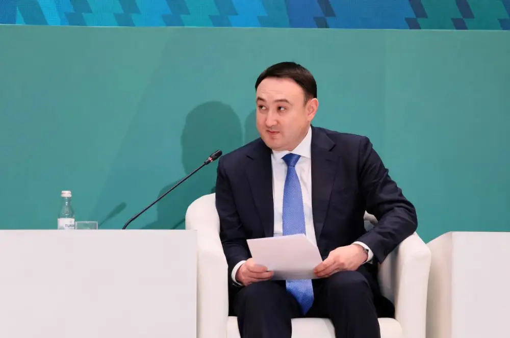 На Региональном экологическом саммите Даурен Казантаев представил инициативы Казахстана по улучшению трансграничного водного сотрудничества и инклюзивности управления водными ресурсами. Уральске