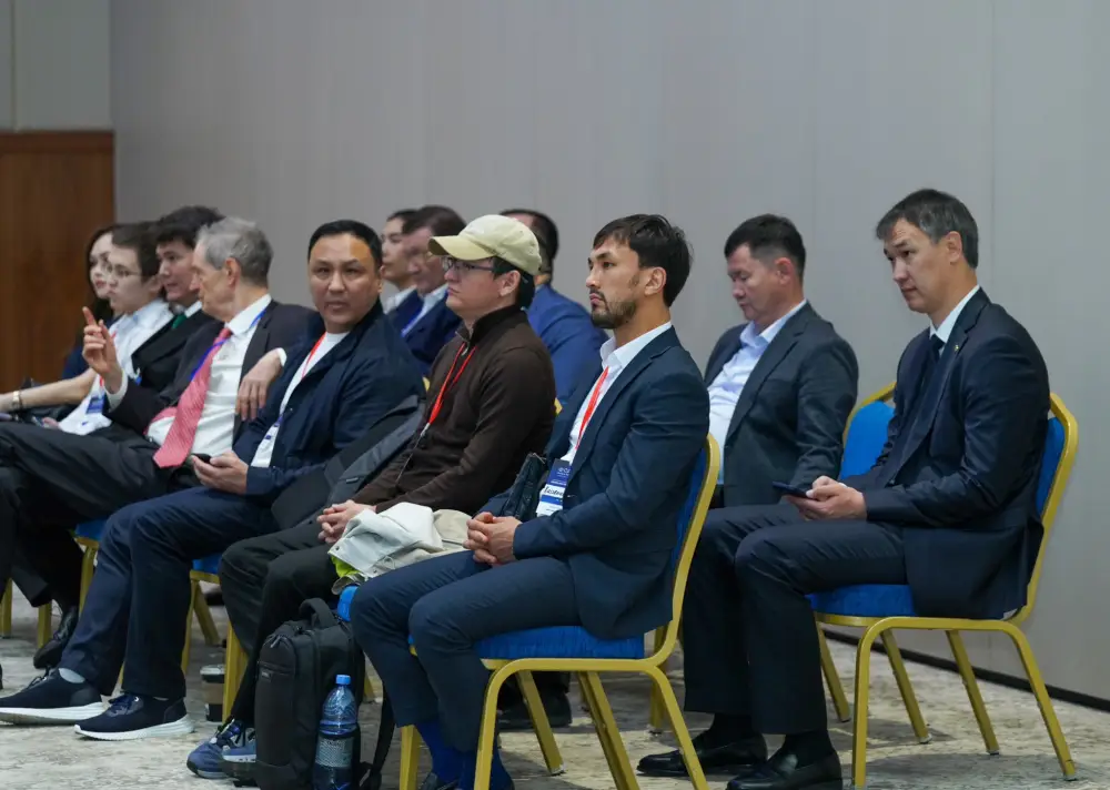В ТУРКЕСТАНЕ НАЧАЛ РАБОТУ МЕЖДУНАРОДНЫЙ ФОРУМ «БАНКИ И ФИНТЕХ–2026» (9)