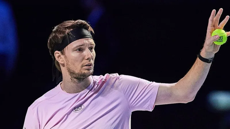 Александр Бублик, преодолев трудности, вышел в полуфинал турнира ATP 250 в Женеве, укрепив свои позиции в мировом теннисе и подтвердив статус лучшего теннисиста Казахстана. Уральске