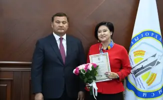 Золотые перо истории: награды за вклад в новую главу Казахстана