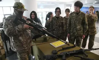 Государственная поддержка и престиж военной службы в Казахстане: проводы призывников в Астане
