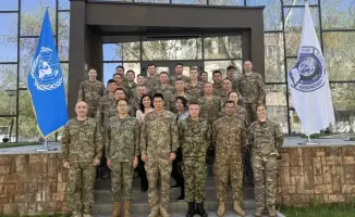 Курс для миротворцев в Алматы: военнослужащие осваивают навыки штабных офицеров ООН