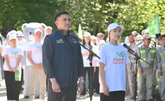 В Шымкенте прошла масштабная экологическая акция, собравшая более 2000 участников