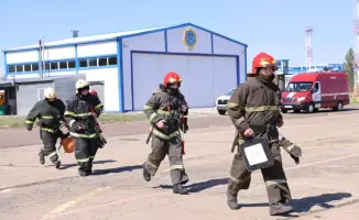Тренировки спасателей МЧС в Павлодаре: важность подготовки к лесным пожарам