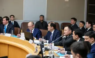 Казахстанская делегация во главе с вице-министром транспорта провела встречи в Оренбурге для обсуждения развития транзита и логистики