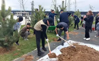 Учащиеся школ «Келешек мектептері» активно участвуют в акции «Таза Қазақстан»