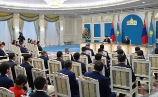 Казахстан и Монголия укрепляют экономические связи: совместный брифинг президентов в Астане
