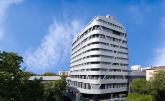 Силовой захват отеля Hilton в Алматы: Депутат Ермурат Бапи обращается в Генеральную прокуратуру