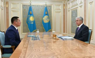Токаев встретился с новым акимом Павлодарской области Байхановым