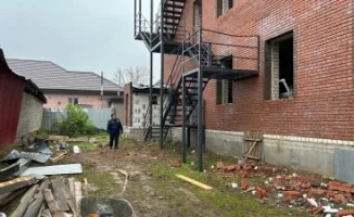 В Уральске начался снос незаконно построенной многоэтажки: международный опыт борьбы с градостроительными нарушениями