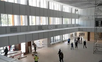 Железнодорожный вокзал Уральска underwent significant changes, most notably the installation of elevators, making the station more accessible for passengers. The improvements signal a modernization effort, enhancing the overall travel experience. However,