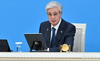 Новые законы от Токаева: шаг к обновлению Конституции в Казахстане