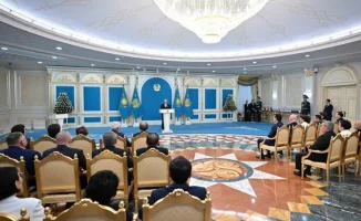 Токаев отмечает важность медицинских работников в развитии общества на торжественном мероприятии в честь Дня медицинского работника